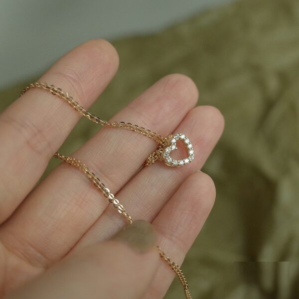 Heart-shaped Full Of Diamond Heart-shaped Refined And Simple Necklace - Image 5