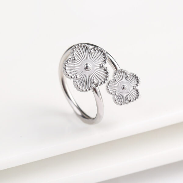 Titanium Steel Double Five-leaf Flower Ring Lucky Live Ring - Image 3